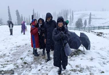 بارش برف تازه در کشمیر هند + عکس ها