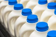 مقدار باکتری‌ در شیر تازه چقدر است؟
