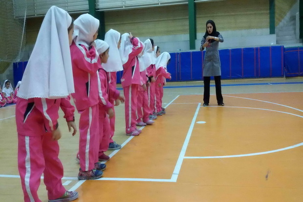 ساعت ورزش دختران دانش آموز در آذربایجان غربی جدی گرفته شود