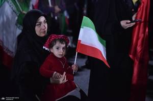 پنجاه و پنجمین شب اجتماع پر شور مردم در میدان جمهوری اسلامی