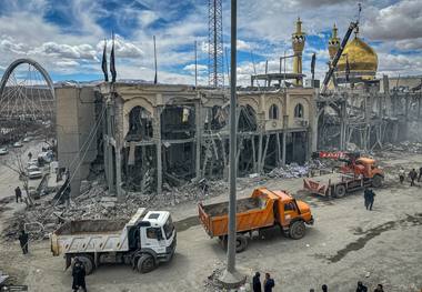 تخریب حسینیه اعظم زنجان با حمله دشمن آمریکایی-صهیونی