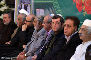 گرامیداشت سالروز ورود بنیانگذار جمهوری اسلامی ایران به میهن در حرم امام خمینی(س)