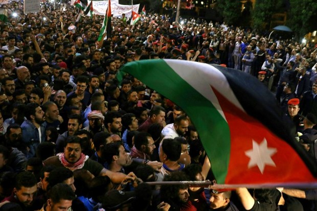 اعتصاب سراسری و ادامه اعتراض‌ها در اردن