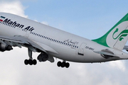 تاخیر پرواز هواپیمای حجاج از فرودگاه همدان به دلیل نقص فنی