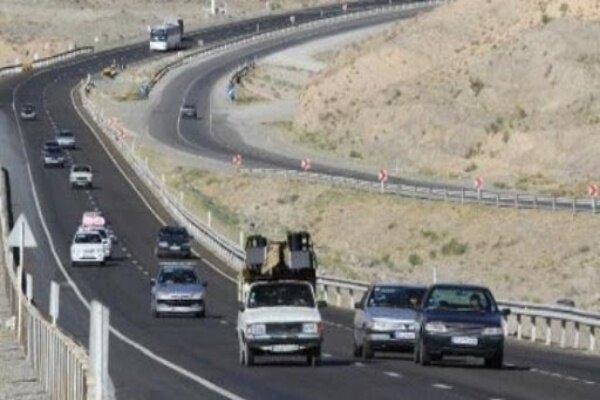 تردد وسایل نقلیه در محورهای استان مرکزی ۳۳ درصد کاهش داشت