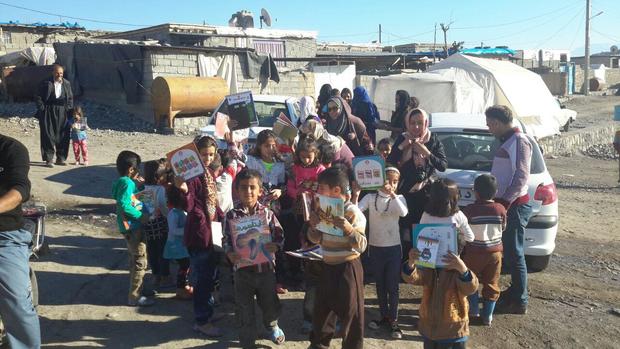 اهدای 10 هزار جلد کتاب به کودکان و نوجوانان مناطق زلزله زده
