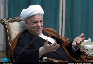 نسل جدید، سیاست حاکم ما را قبول ندارد/ با این تفکری که اصول‌گرایان دنبال می‌کنند هر روز منزوی‌تر می‌شویم/ هنوز عملکرد ملوک‌الطوایفی خیلی زیاد است