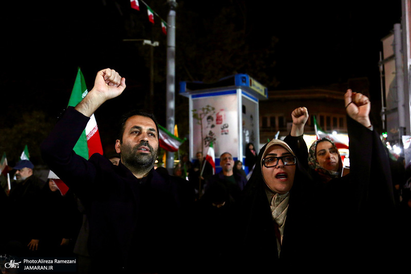 چهل و چهارمين شب اجتماع پرشور مردم در تهرانپارس