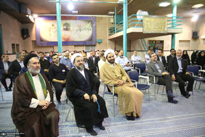 مراسم روز بزرگداشت معلم در حسینیه جماران