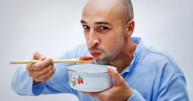 فوت کردن به غذا و نوشیدنی ممنوع!
