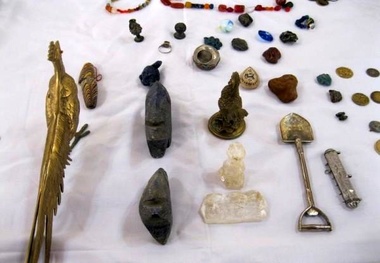 کشف اشیا هزاره اول قبل از میلاد در روستای"توییجین"   5 حفار غیرمجاز دستگیر شدند