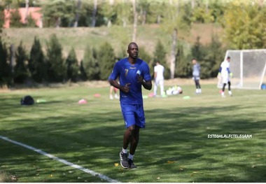  ادامه غیبت 2 بازیکن در تمرین استقلال/ دیاباته انفرادی تمرین کرد+عکس
