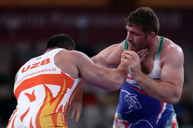 واکنش اتحادیه جهانی کشتی به غیبت یزدانی و هادی در قهرمانی جهان
