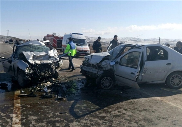 تصادف خونین در لارستان فارس   ۵ نفر کشته شدند