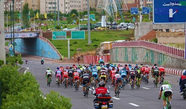 مرحله نخست سی و سومین تور دوچرخه سواری ایران- آذربایجان برگزار شد