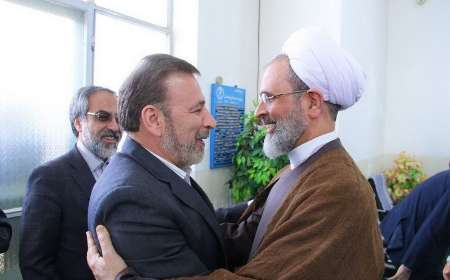 دیدار وزیر ارتباطات و فناوری با امام جمعه میبد یزد