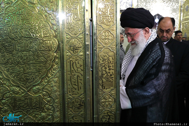 مراسم غبار روبی مضجع شریف حضرت امام رضا(ع) با حضور رهبر معظم انقلاب 