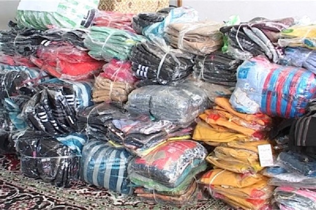 12هزار ثوب لباس قاچاق در بوئین زهرا کشف شد