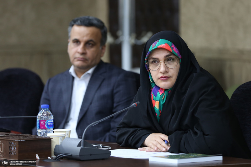 اولین نشست : زن در اندیشه دینی فلسفی امام خمینی (س)