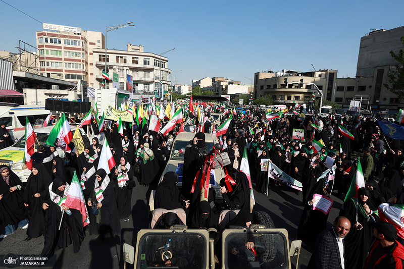 راهپیمایی دختران «جان‌فدای ایران»- ۲