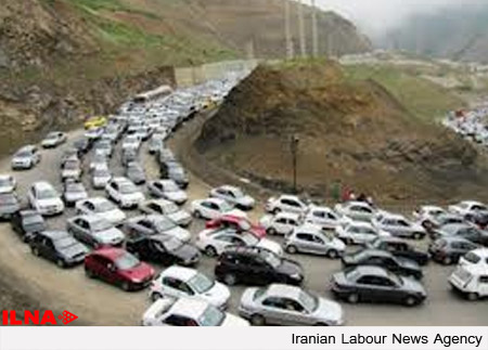 ترافیک سنگین در جاده کرج - چالوس و آزادراه کرج - قزوین
