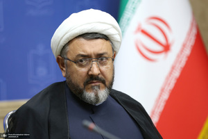 اولین نشست : زن در اندیشه دینی فلسفی امام خمینی (س)