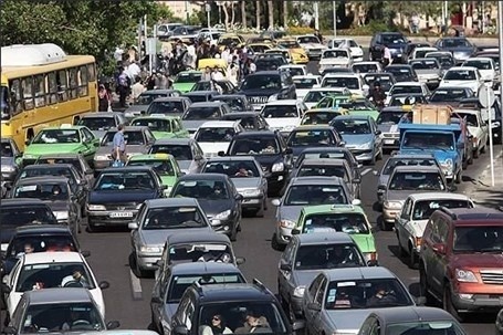 خیابان‌های کرمانشاه ظرفیت پذیرش این حجم از خودرو را ندارد