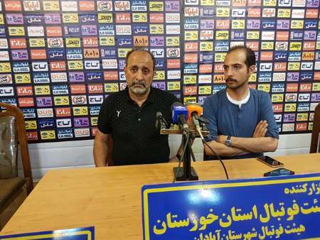 سرمربی تیم فوتبال سیاه جامگان مشهد:شانس پیروزی برابر صنعت نفت را از دست دادیم