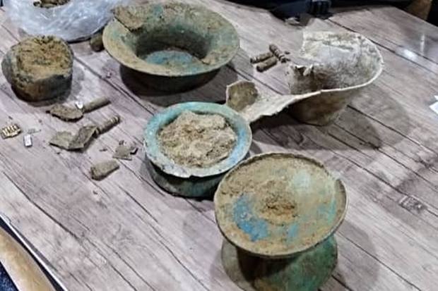 سه قاچاقچی اشیای تاریخی در مرودشت دستگیر شدند