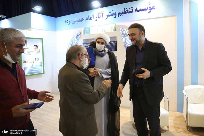 غرفه موسسه تنظیم و نشر آثار امام خمینی (س) در  نمایشگاه بین‌المللی قرآن