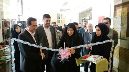 نمایشگاه مد و لباس استان مرکزی گشایش یافت