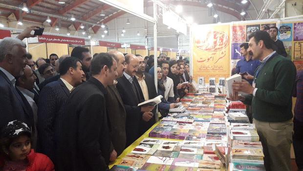 دوازدهمین نمایشگاه سراسری کتاب استان قزوین گشایش یافت