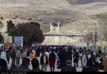 افزون بر یک میلیون و 180 هزار نفر از جاذبه های تاریخی استان فارس بازدید کردند