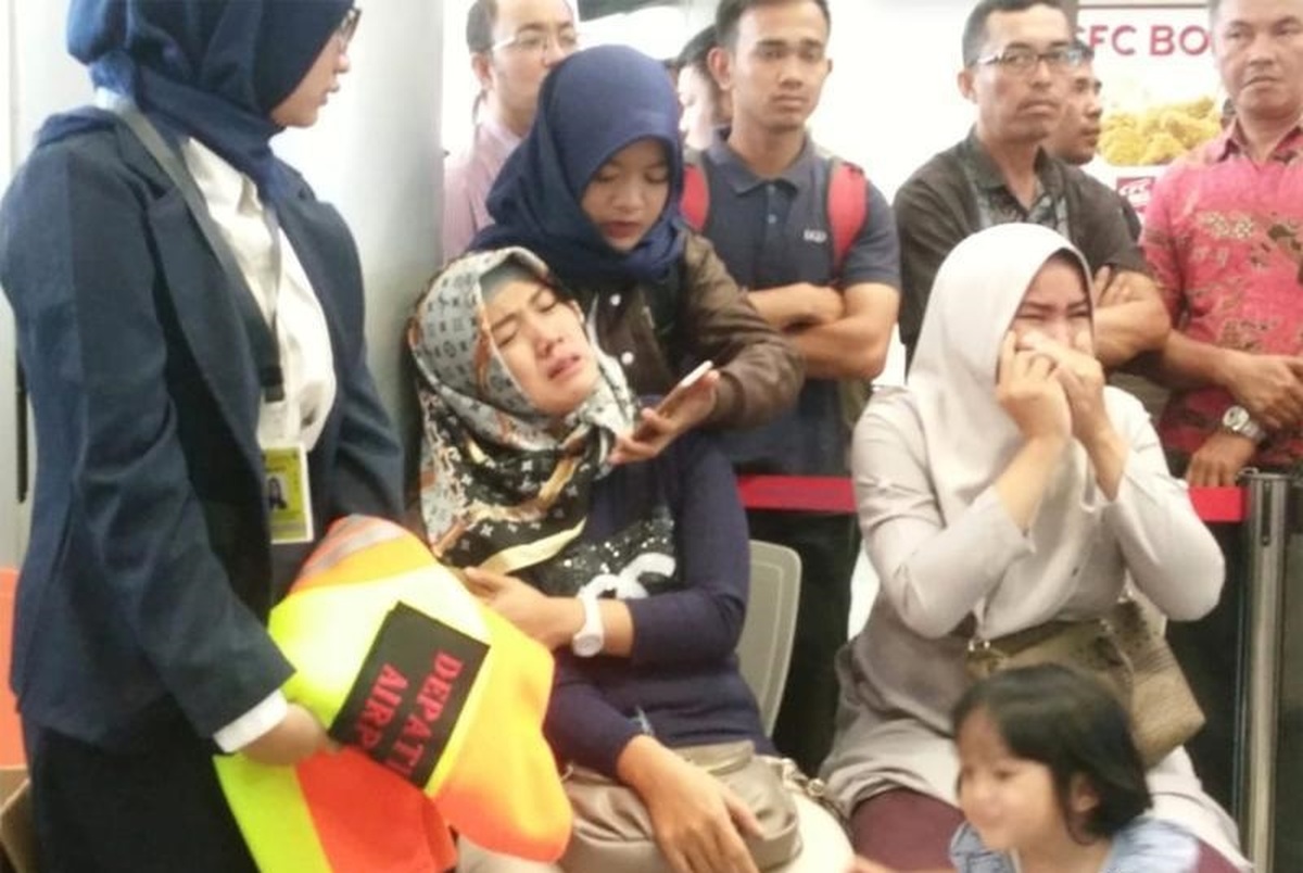  فریادهای الله اکبر و لااله‌الاالله مسافران اندونزی در هنگام سقوط هواپیما+ فیلم