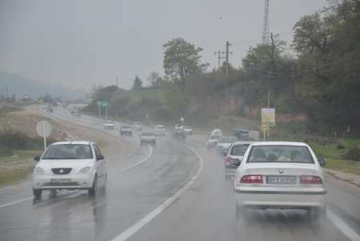 بارندگی در محورهای گلستان و مازندران 