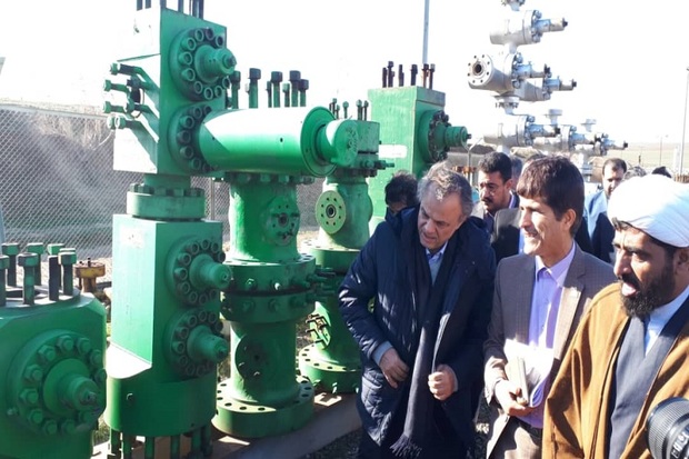 استاندارخراسان رضوی از شرکت بهره برداری نفت درسرخس بازدید کرد