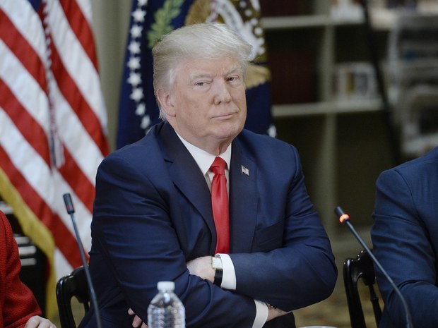 ترامپ تعلیق تحریم‌های مرتبط با توافق هسته‌ای را تمدید کرد