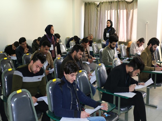 آزمون جامع زبان فارسی در دانشگاه فردوسی مشهد برگزار شد