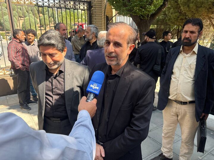 مراسم تشییع پیکر بهروز رضوی در حال برگزاری است
