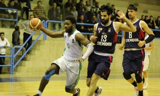تیم بسکتبال ذوب‌آهن اصفهان از شیمیدر تهران شکست خورد