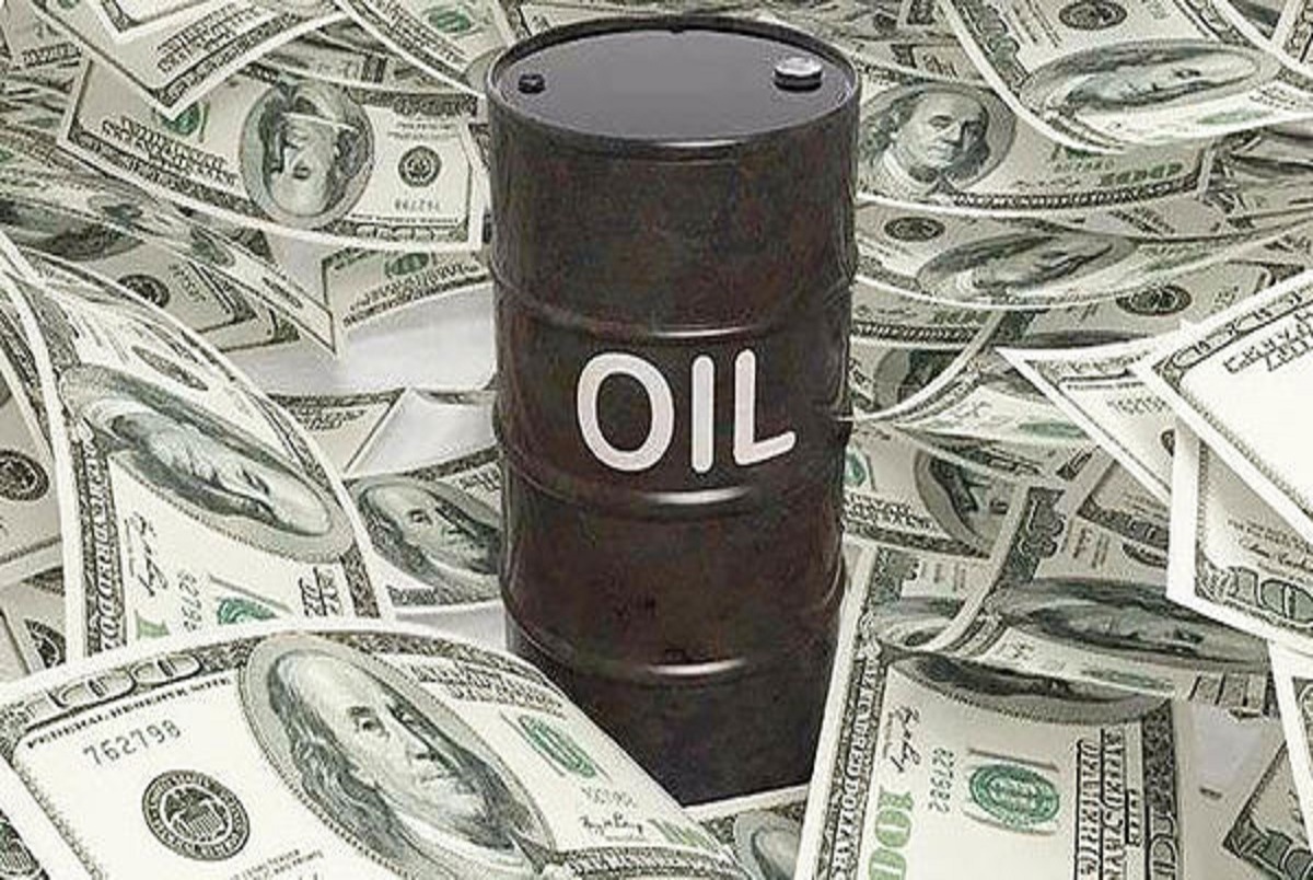 از نظر دولت دلار و نفت سال آینده چه قیمت و وضعیتی دارد؟/ پیش بینی و توضیحات یک نماینده مجلس
