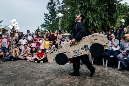 اجرای تئاتر خیابانی برای ارتقای فرهنگ ترافیک در پایتخت