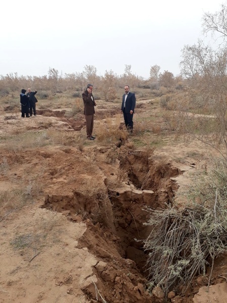 دشت‌های قزوین ، در معرض خطر فروچاله‌های عظیم   تخریب روستاهای بوئین زهرا در صورت پیش‌روی