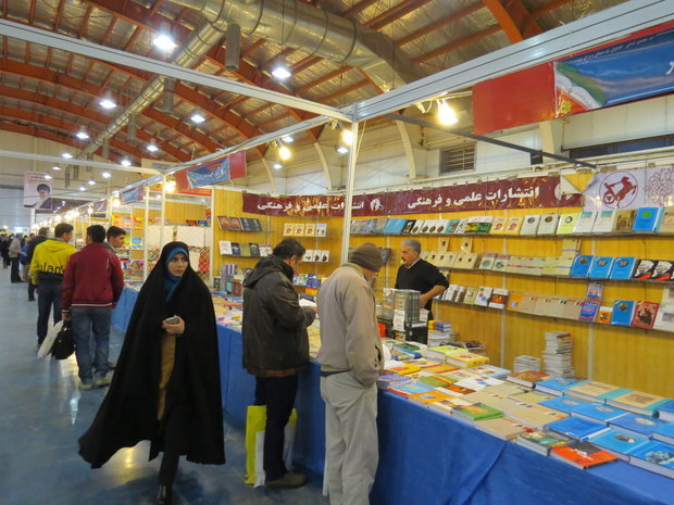 15 برنامه جانبی در نمایشگاه کتاب قزوین برگزار می شود
