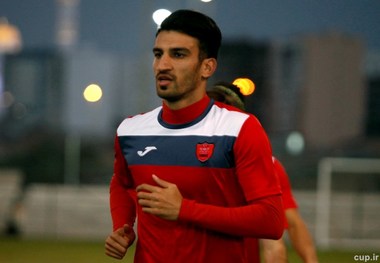 کاپیتان پرسپولیس به دیدار خانواده مهدی قائدی رفت