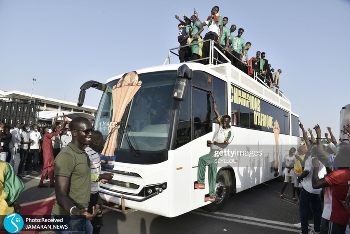 جشن خیابانی و استقبال پرشور سنگالی‌ها از تیم قهرمان + عکس و ویدیو
