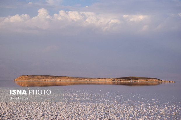 کل اعتبارات تخصیص یافته برای احیای دریاچه ارومیه زیر 40 درصد است