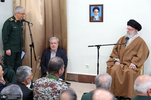 دیدار جمعی از فرماندهان نیروهای مسلح با فرمانده معظم کل قوا