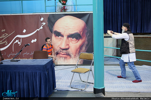 بازدید هیئتی از دانشگاه دفاع ملی جمهوری اسلامی پاکستان از بیت امام خمینی در جماران