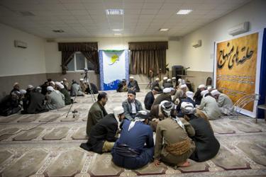 سلسله نشست های منهاج ویژه مدارس علوم دینی اهل سنت در کرمانشاه برگزارشد
